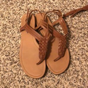 American Eagle sandals